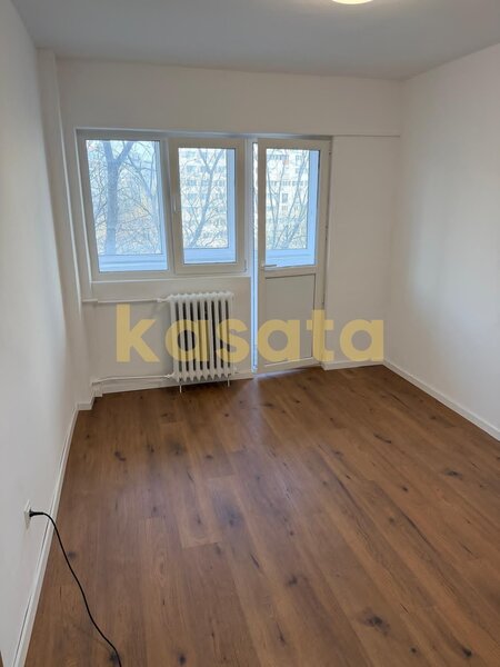 Gorjului, Metrou, apartament 3 camere, etaj intermediar.
