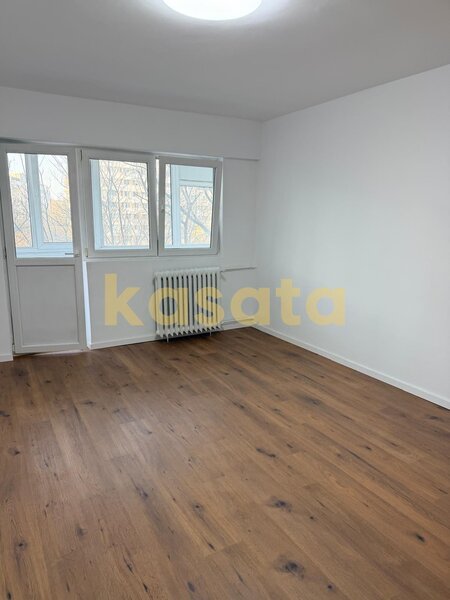 Gorjului, Metrou, apartament 3 camere, etaj intermediar.